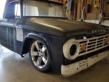 The money shot. This is how it sits. The fenders havent been aligned, and the door is off. The hood is just sitting in place, but you get the picture. 
