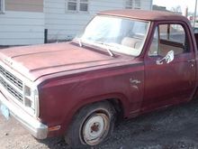 80 longbox I litterally save from the scrapyard. Saw them haulin it down the road along the interstate and new they were headed to the scrapyard so I beat them there and bought it for $125 and the rust is minimal and the whole truck will help others live on. Has slight body damage here and there but very solid truck