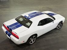 Dodge Challenger SRT8 392 2011 800x600 wallpaper 0d