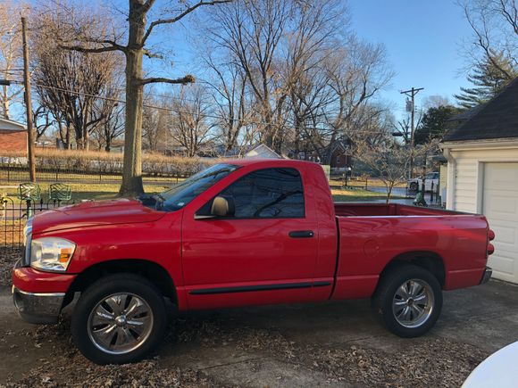 This is how it looked when I bought it. Awful wheels and a leveling kit. 