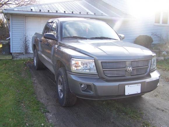 its a sunny day out! Yet the muddy driveway ain't dry.
