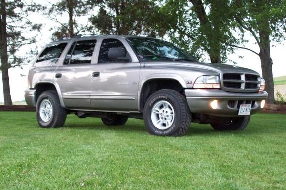 '99 Durango 5.9L, 4X4, from Arizona, rear air, leather, tint, clear headlights, 190k, runs great. for sale  $3,000