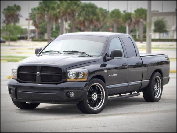 2/4 McGaughys Drop 305/45r22 Cooper Zeon XST on 22x9.5 Demoda Concept F1's