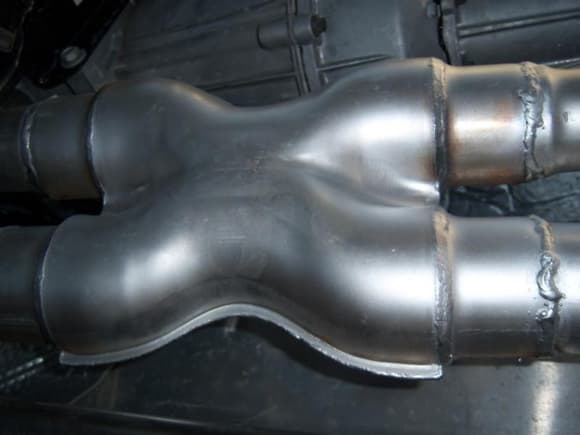 x-pipe before muffler.