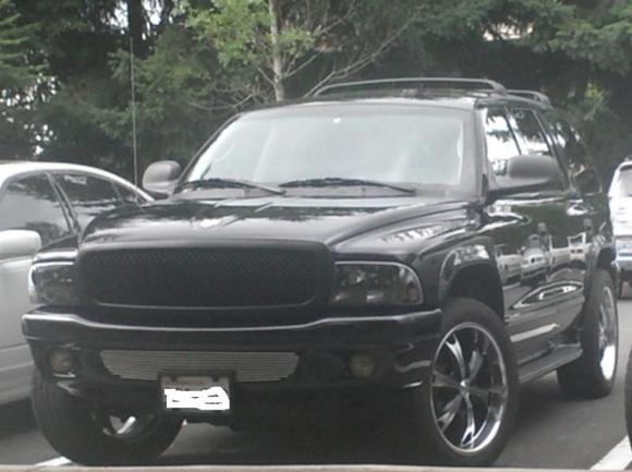 My ride:
5.9L
All leather interior
Kenwood audio system
Milanni 20" w/ TOYO tread