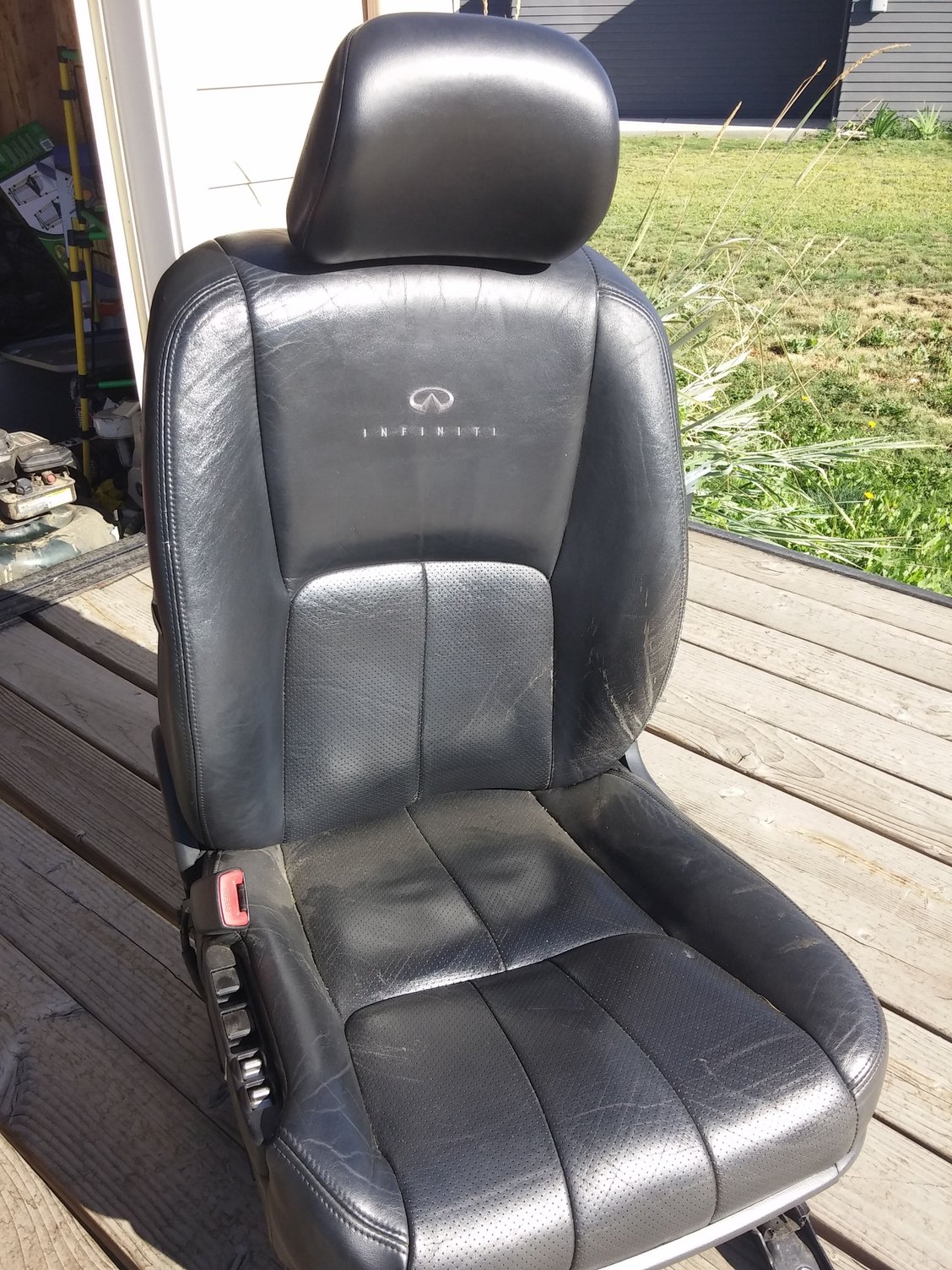 WTB Black Sedan Front Seats G35Driver Infiniti G35 & G37 Forum