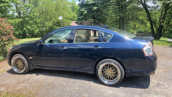 My daily driver M35x with 347k original miles