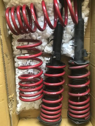 Eibach sportlines lowering springs 4.6463 
Soon to be installed with the sport rotors! 