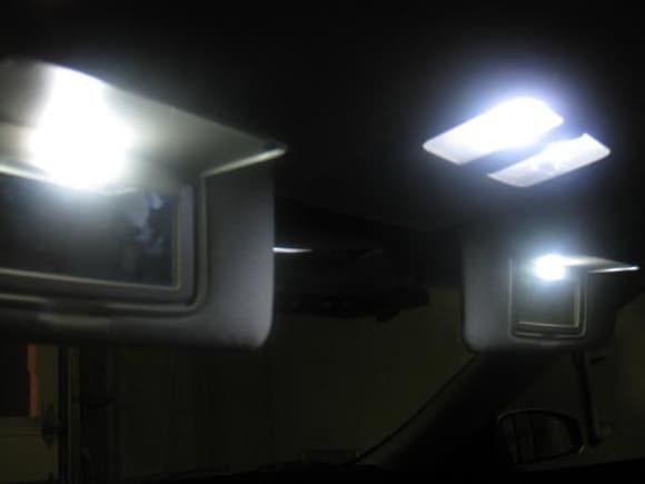 V Led Vanity Lights (2) came in today... A quick lil mod to the light and there you have it.