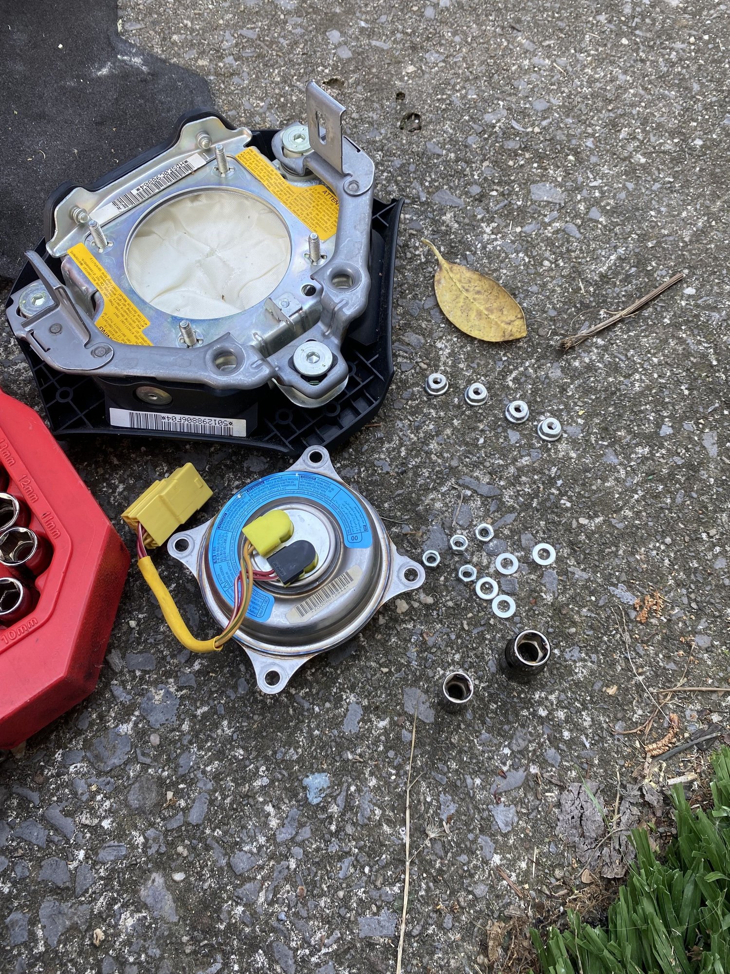 Center piece out of airbag