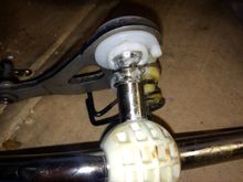 Fit lever bushing in CR-V shift mechanism