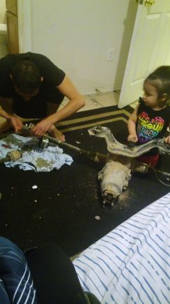 Im taking the axle apart and my lil one is cleaning the diff