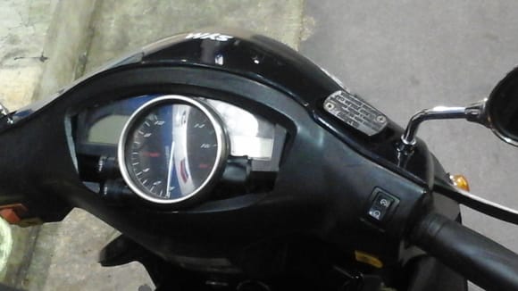Helped my friend retro fit a Yamaha R6 cluster w/ working tach!