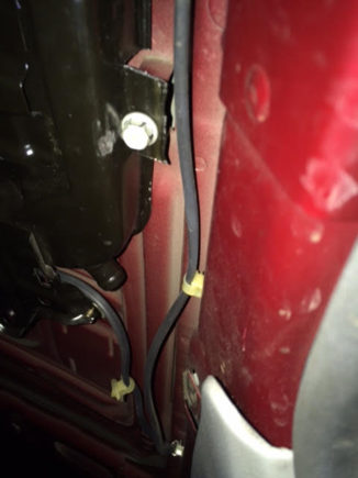 This is the notch i cut for the rear mount. It made room to clear the stock mount location and as a plus it make a nice tab to use as the rear mount. Its not the cleanest cut but i just used a small hacksaw to cut it.