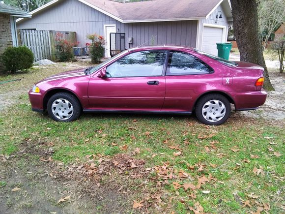 Oh yeah - Wife's 93 Civic EX - That's why I Joined Here.