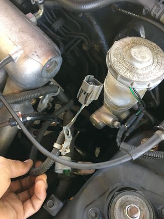 Ckp sensor but no home on the motor for this sensor 
Figured the ecu wouldn't look for it anyways since jdm 
B18c doesn't have it