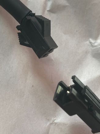 Detail of the connector between the halo and relay.