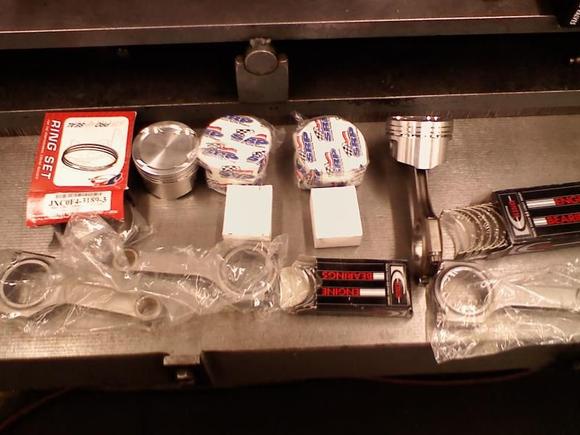 pistons , rods , bearings , n rings