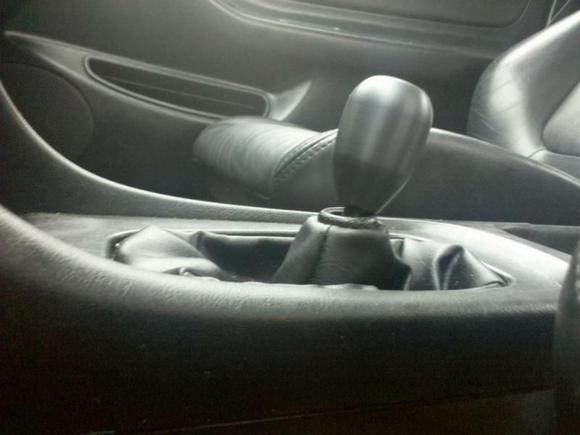 TWM short shifter with Skunk2 shift knob=)