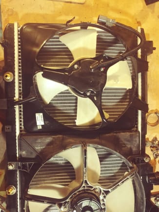 2000 CRV condenser fan on radiator