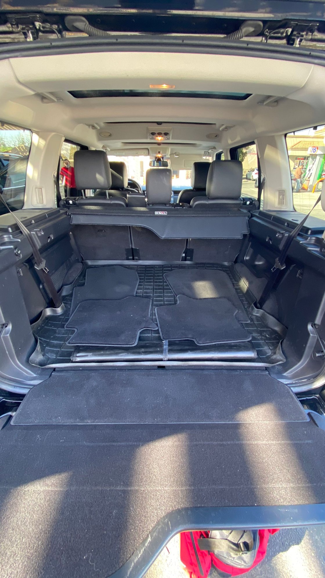 2011 Land Rover LR4 - 2011 LR4 HSE LUX 7 pass 63.5k miles. Santorini Black on Ebony - Used - VIN SALAK2D45BA547066 - 63,500 Miles - 8 cyl - AWD - Automatic - SUV - Black - Walnut Creek, CA 94597, United States