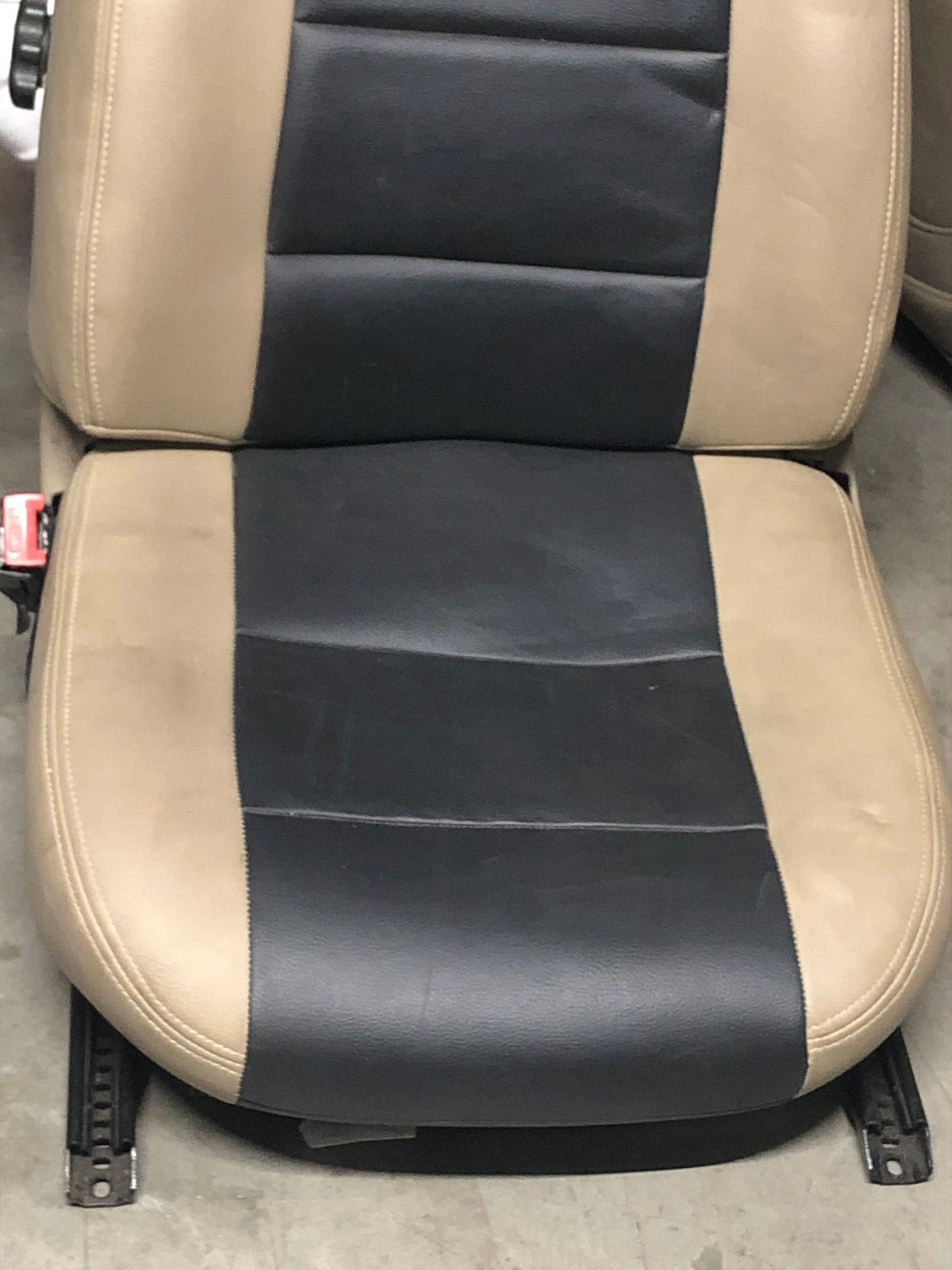 Interior/Upholstery - Land Rover Logo Embroidered front seats plus rear - Used - All Years Land Rover All Models - Ojai, CA 93023, United States