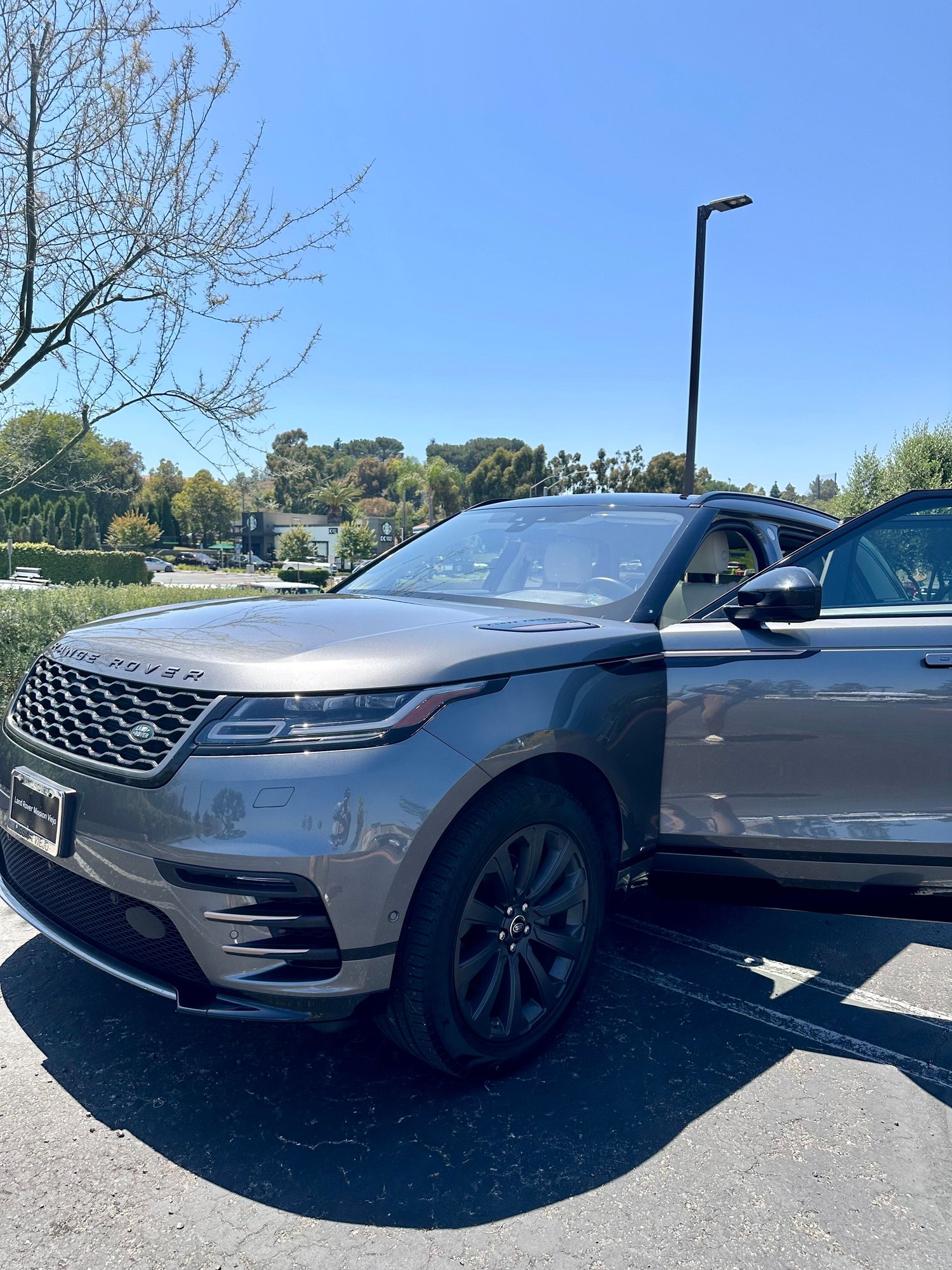 2019 Land Rover Range Rover Velar - Excellent 2019 Range Rover Velar 250 R Dynamic - Used - VIN SALYL2EX4KA215527 - 25,000 Miles - 6 cyl - 4WD - Automatic - SUV - Gray - Irvine, CA 92618, United States