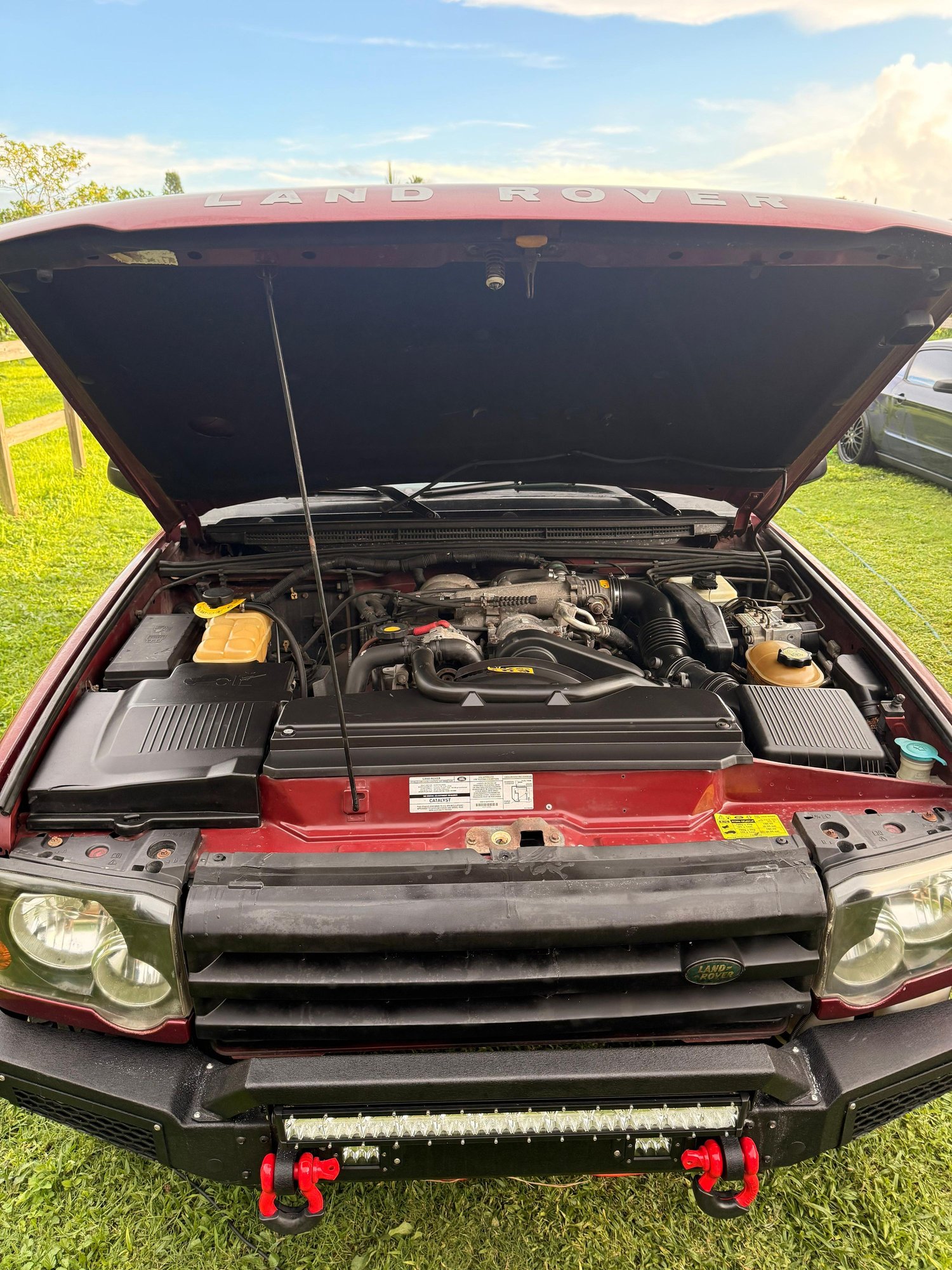 2003 Land Rover Discovery - I want to sell my Land Rover Discovery 2 - Used - VIN SALTY14453A771117 - 100,080 Miles - 8 cyl - 4WD - Automatic - SUV - Red - Miami, FL 33187, United States