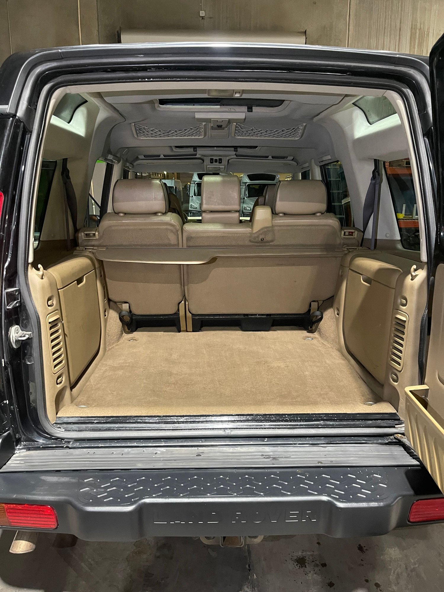 2002 Land Rover Discovery - Rebuilt 4.6 Disco 2 for sale - Used - VIN SALTY12492A760803 - 212,269 Miles - 8 cyl - 4WD - Automatic - SUV - Black - Las Vegas, NV 89109, United States