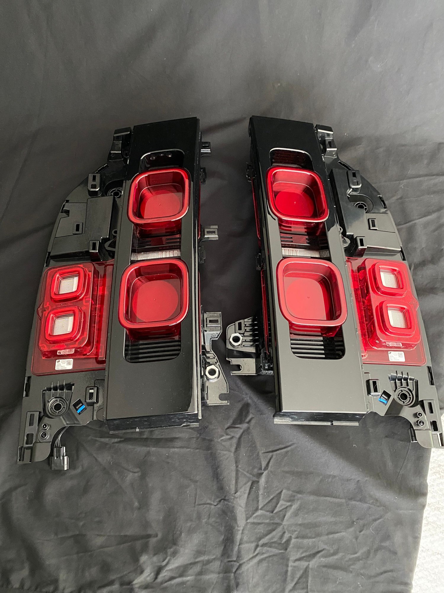Lights - 2022 Defender tail lights - Used - 2020 to 2023 Land Rover Defender - Lorton, VA 22079, United States