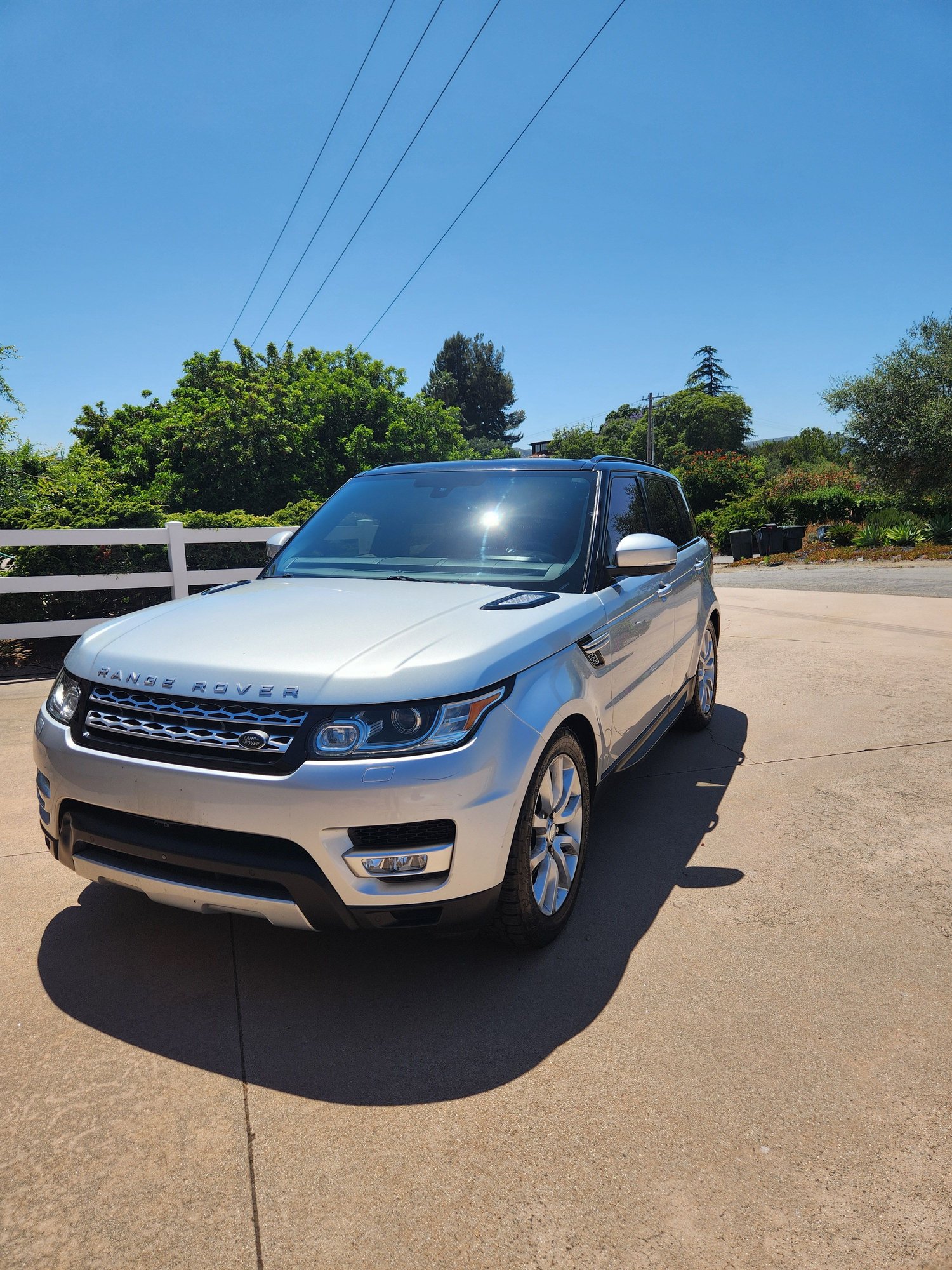 2016 Land Rover Range Rover Sport - 2016 Range Rover Sport Diesel – Clean Title – Great for Parts – Bad Engine - Escondido, CA 92029, United States