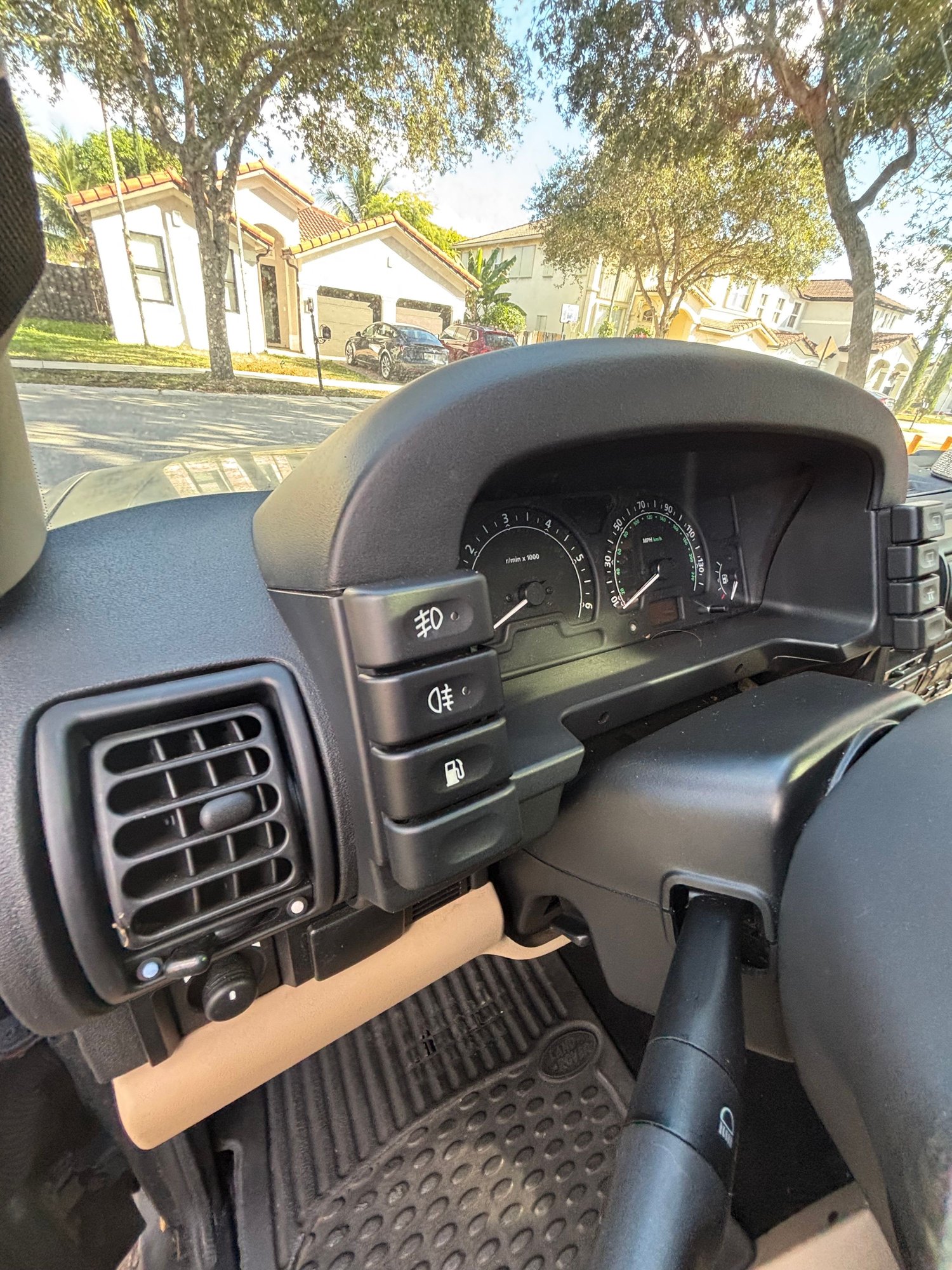 2003 Land Rover Discovery - FS: 2003 D2 SE-Complete, Rust-Free, 2-Owner, 154k, Non-Runner-Miami All Original - New - VIN SALTY16433A826239 - 8 cyl - 4WD - Automatic - Truck - Other - Miami, FL 33196, United States
