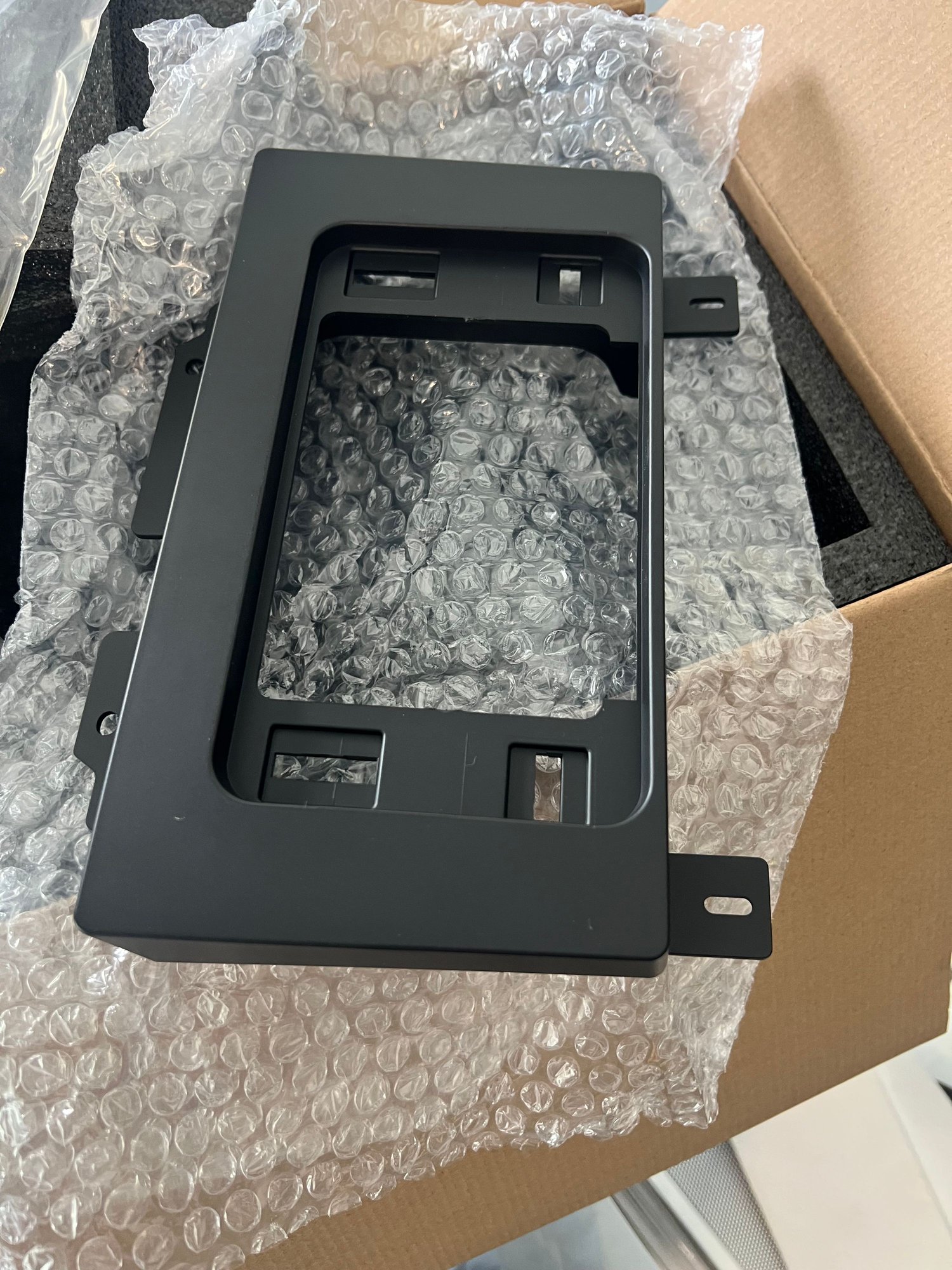 Audio Video/Electronics - FS: Defender 13” screen upgrade - New - 0  All Models - Wellington, FL 33414, United States