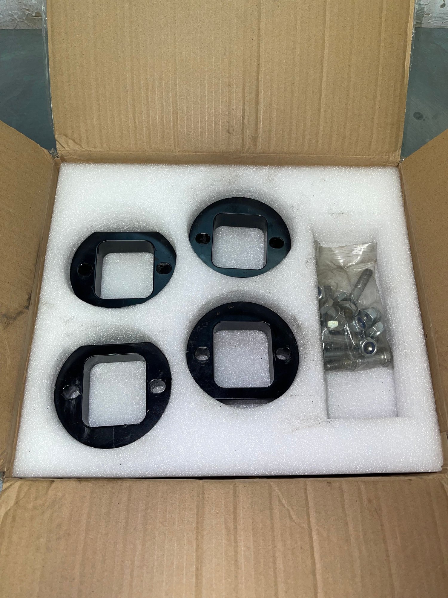 Steering/Suspension - Lucky 8 1” spring spacer front and rear set - Used - 1989 to 2004 Land Rover Discovery - Cincinnati, OH 45069, United States