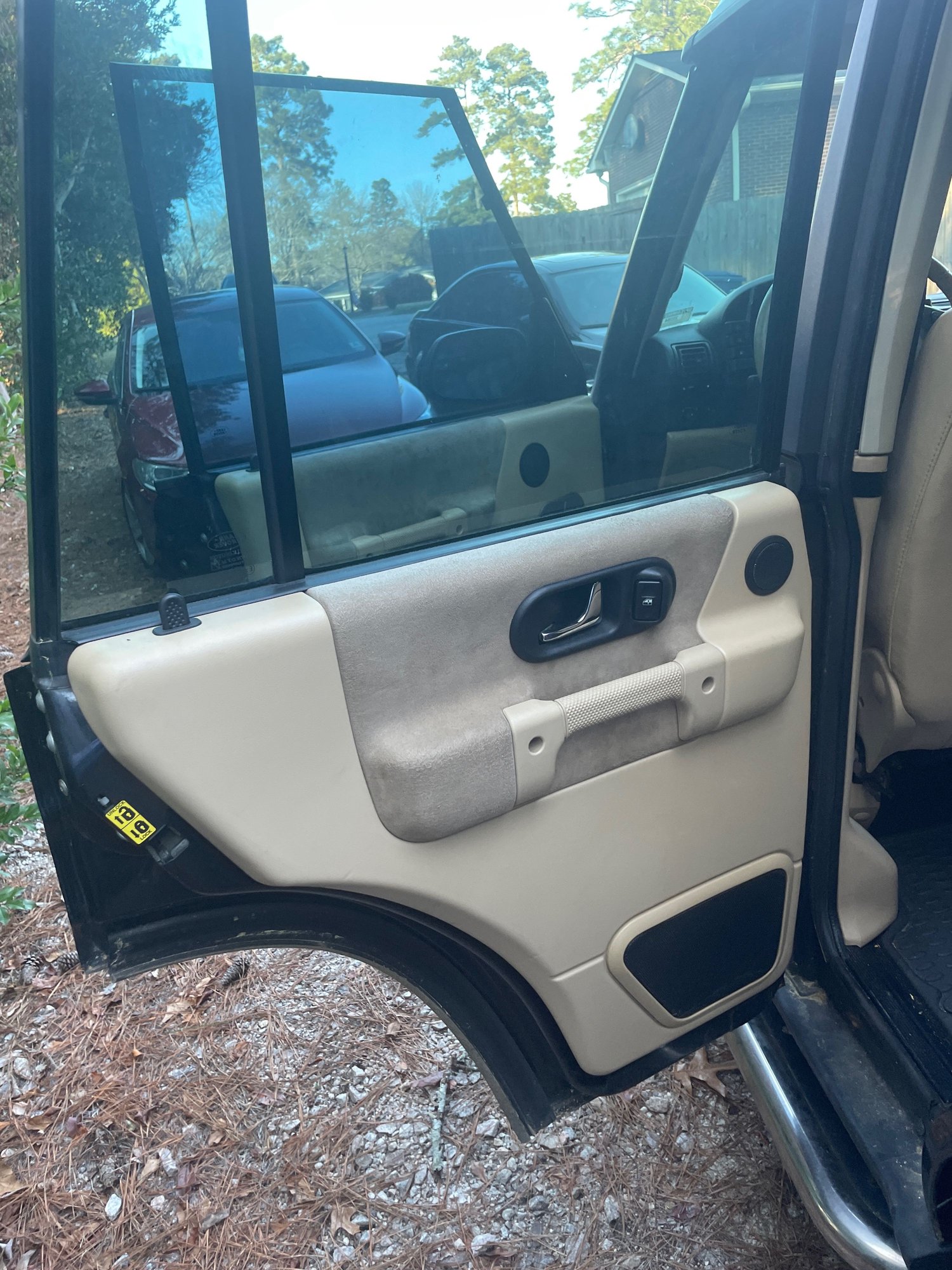 2004 Land Rover Discovery - 04 Disco 2; Needs engine work; lots of upgrades - Used - VIN SALTY19464A86 - 112,000 Miles - 8 cyl - 4WD - Automatic - SUV - Blue - Aiken, SC 29803, United States