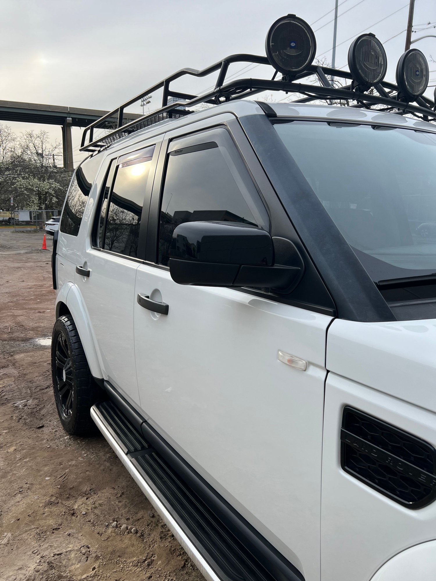 2012 Land Rover LR4 - 2012 Land Rover LR4 HSE - Used - VIN SALAK2D49CA646698 - 83,133 Miles - 8 cyl - AWD - Automatic - White - Jersey City, NJ 07302, United States