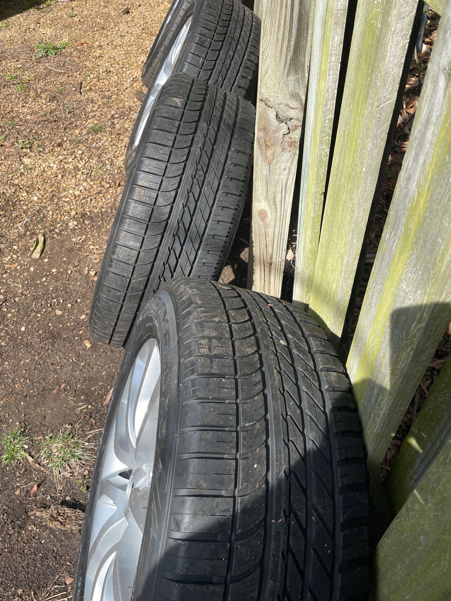 Wheels and Tires/Axles - 20" Wheels & Tires - Used - 2014 to 2022 Land Rover Range Rover Sport - Hampton, VA 23669, United States