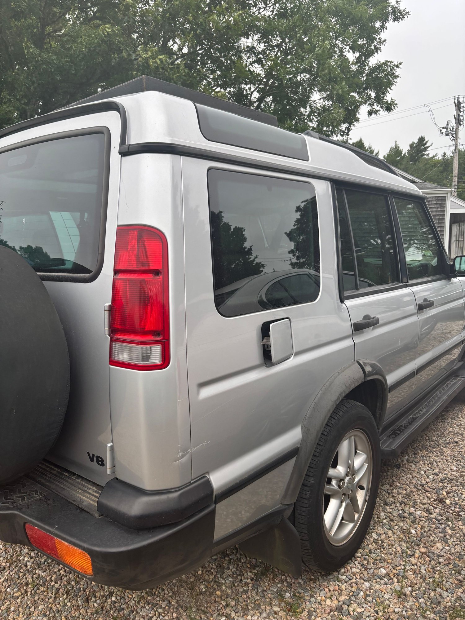 2002 Land Rover Discovery - LR Disco 2 selling AS IS - Used - VIN SALTY124X2A749549 - 198,000 Miles - SUV - Silver - Falmouth, MA 02556, United States