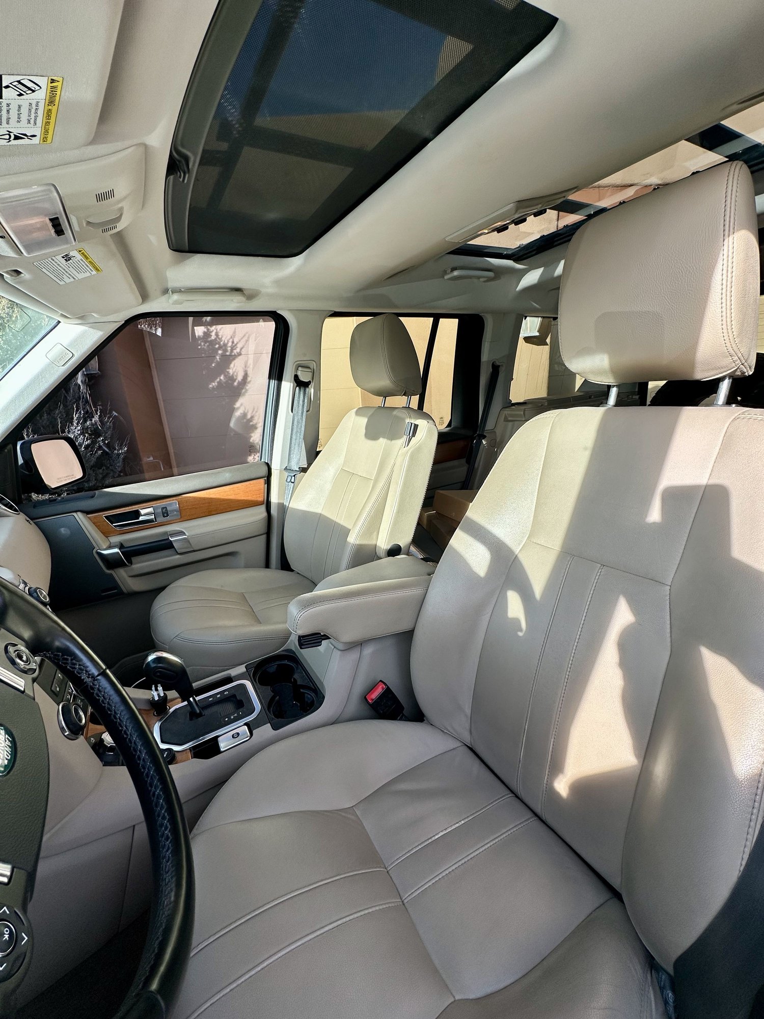 2013 Land Rover LR4 - 2013 Land Rover LR4 HSE HD (1 owner, Expedition Ready) - Used - VIN SALAG2D47DA681663 - 175,804 Miles - 8 cyl - 4WD - Automatic - SUV - Silver - Tijeras, NM 87059, United States