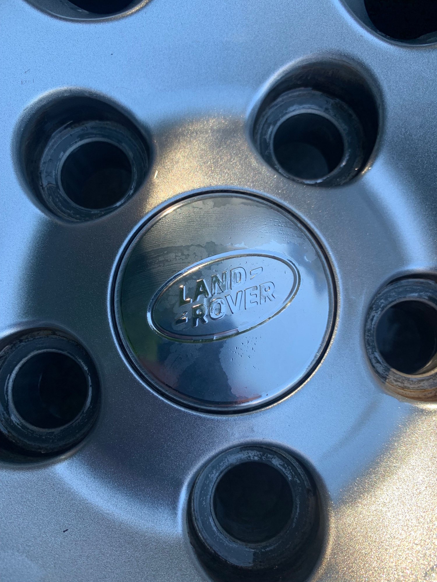 Wheels and Tires/Axles - Land Rover LR4 (2016) OEM Wheels (set of 4) 19x8 w/ Tires, lug nuts and TPS - Used - 2010 to 2016 Land Rover LR4 - Irvine, CA 92618, United States