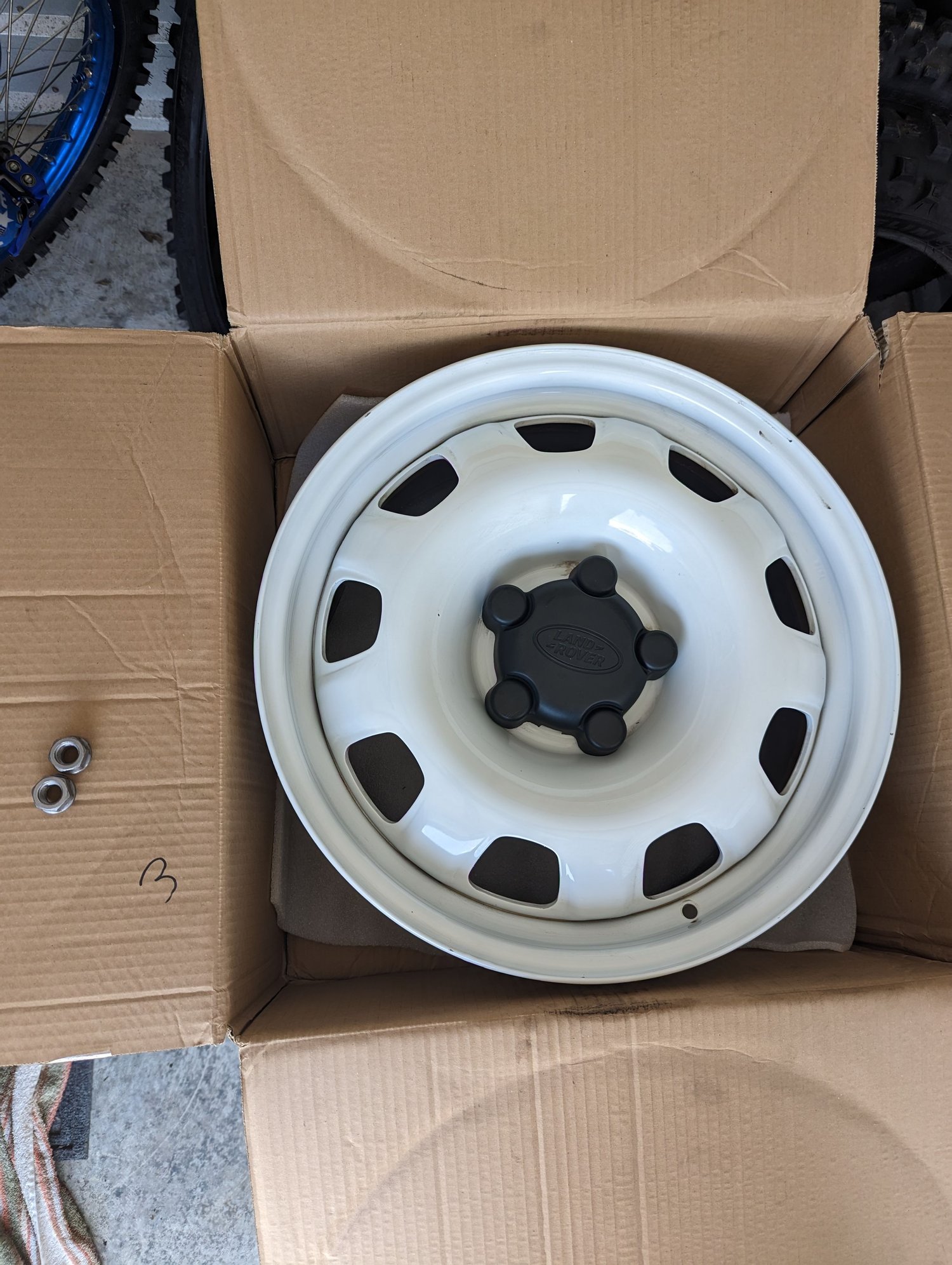 Wheels and Tires/Axles - White defender steelies - 5 - Used - 2020 to 2024 Land Rover Defender 110 - Pass Christian, MS 39571, United States