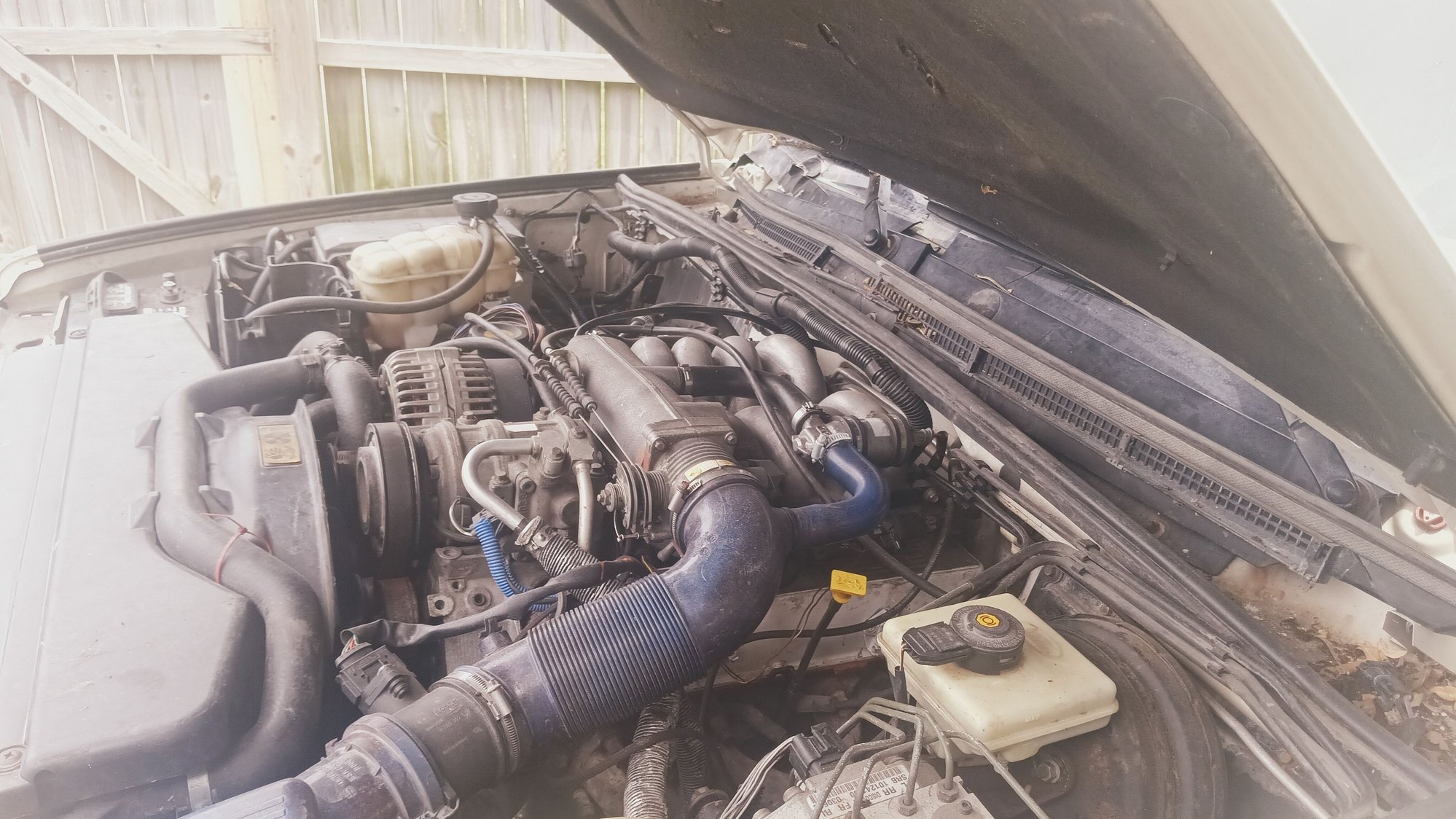 2000 Land Rover Discovery - first $500 gets it - Used - VIN s a l t y - 178,000 Miles - 8 cyl - AWD - Automatic - SUV - White - Corpus Christi, TX 78418, United States
