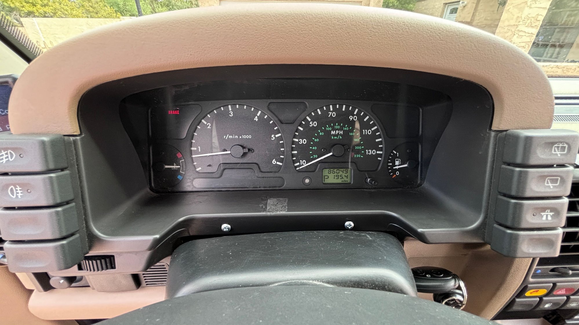 2002 Land Rover Discovery - 2002 Discovery 2 SE - 86k Miles - Used - VIN SALTY15482A741817 - 86,060 Miles - 8 cyl - 4WD - Automatic - SUV - Gray - Scottsdale, AZ 85260, United States