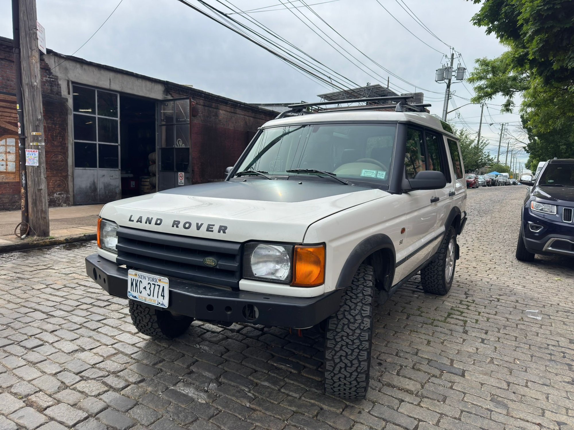 2002 Land Rover Discovery - 2002 Land Rover Discovery 2, well-maintained, upgraded and loved - Used - VIN SALTY12442A751572 - 127,000 Miles - 8 cyl - 4WD - Automatic - SUV - White - Brooklyn, NY 11233, United States