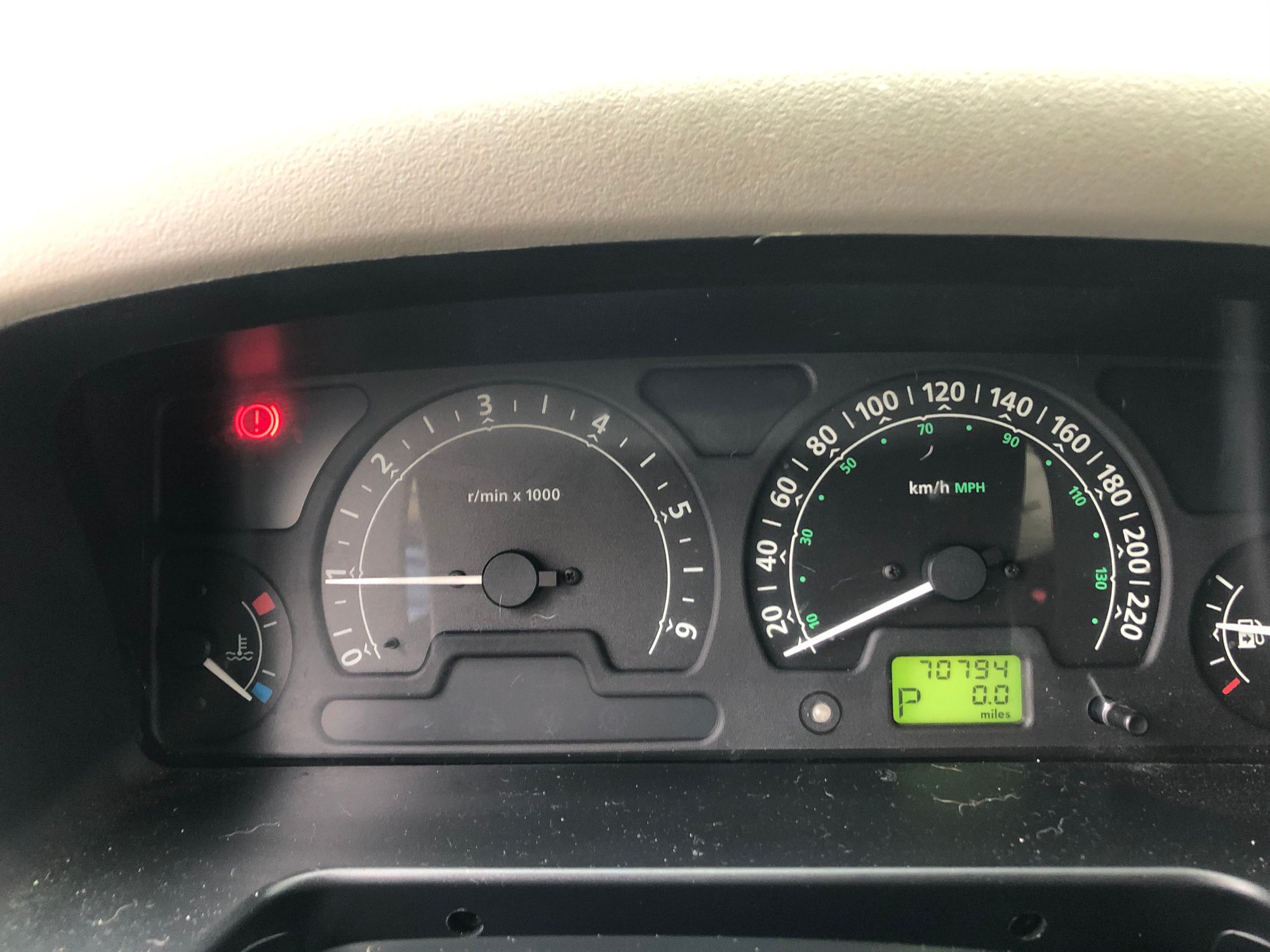 2004 Land Rover Discovery - 2004 discovery - Used - VIN SALTW19404A842448 - 71,000 Miles - 8 cyl - 4WD - Automatic - SUV - Other - Cambridge, ON N1R7J7, Canada
