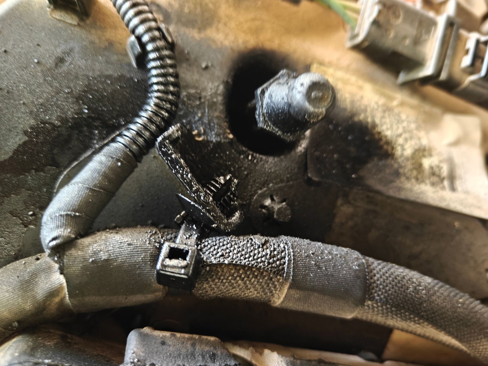 residue coming out of lh valve cover?