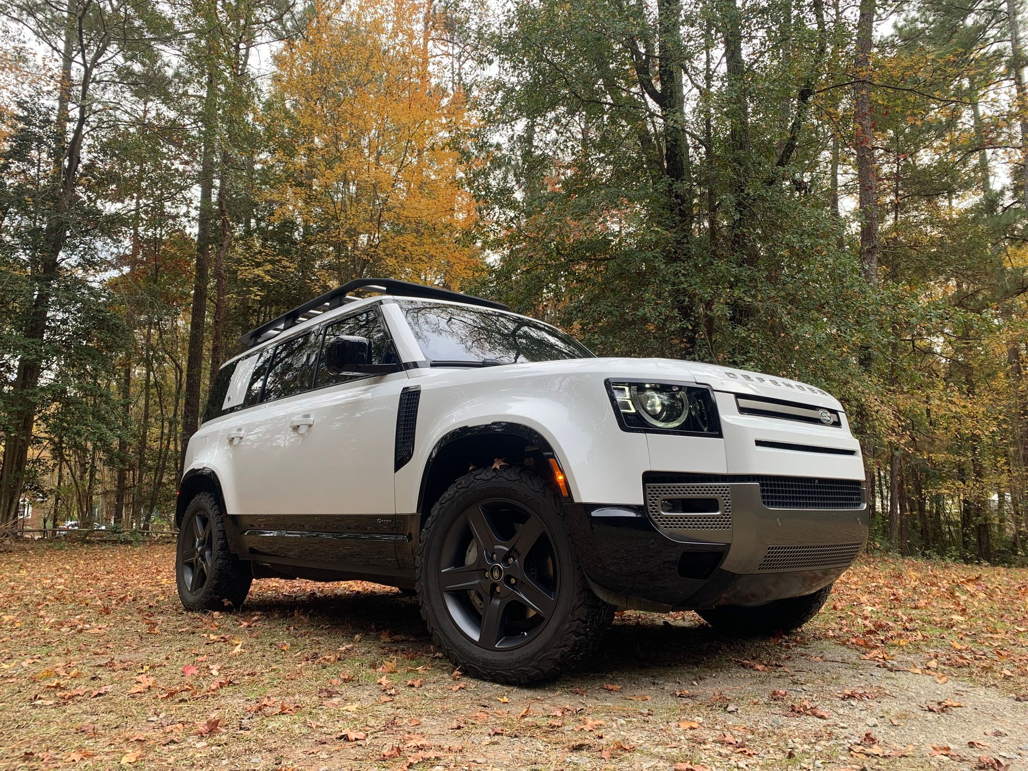 2021 Land Rover Defender - 2021 Defender HSE X-Dynamic - Used - VIN SALE37RU2M2042085 - 48,500 Miles - 6 cyl - AWD - SUV - White - Lexington, SC 29072, United States