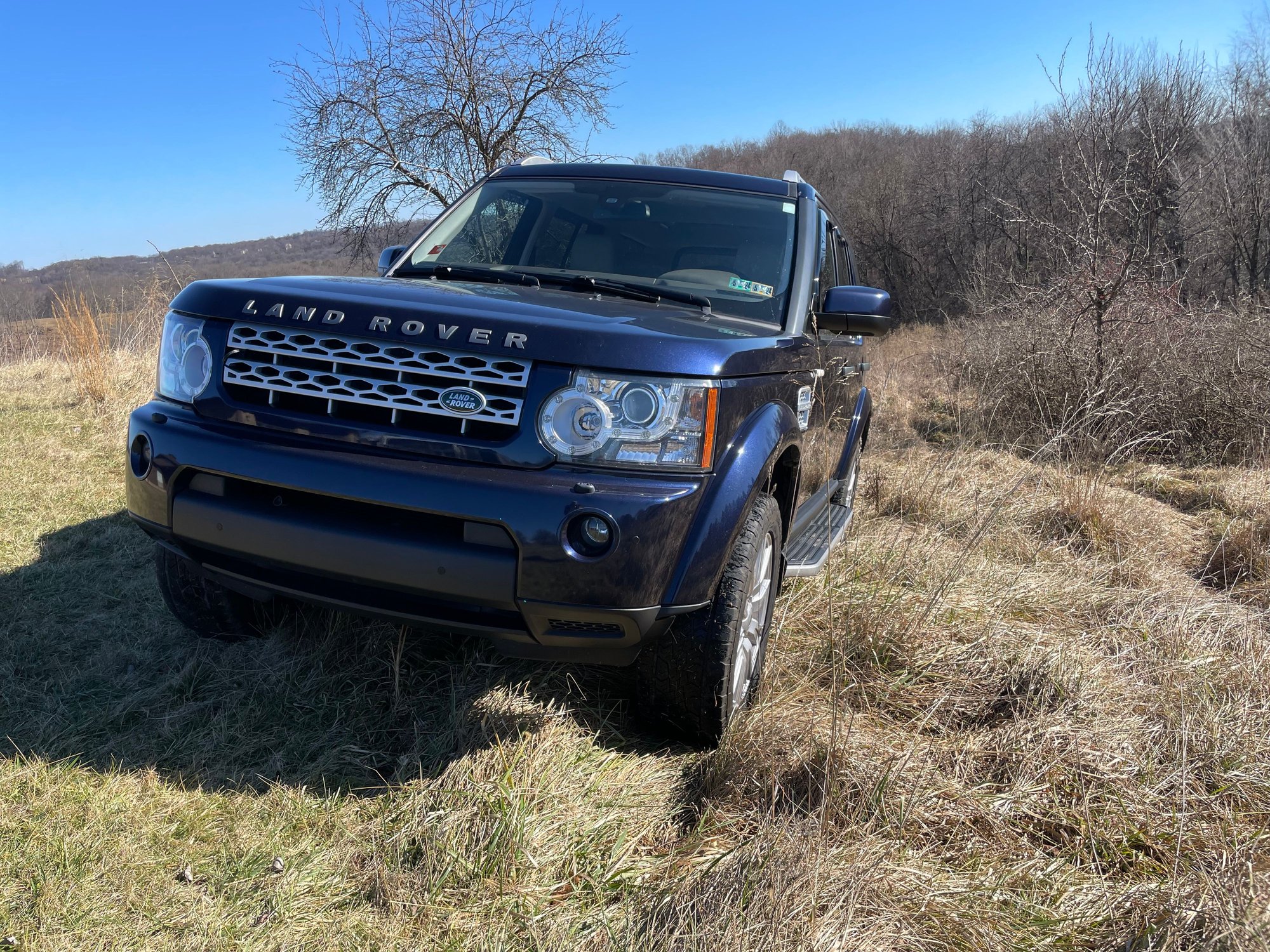 2013 Land Rover LR4 - Well Cared For 2013 Loire Blue L - Used - VIN SALFR2BG2DH365401 - 186,635 Miles - 8 cyl - AWD - Automatic - SUV - Blue - Pittsburgh, PA 15086, United States
