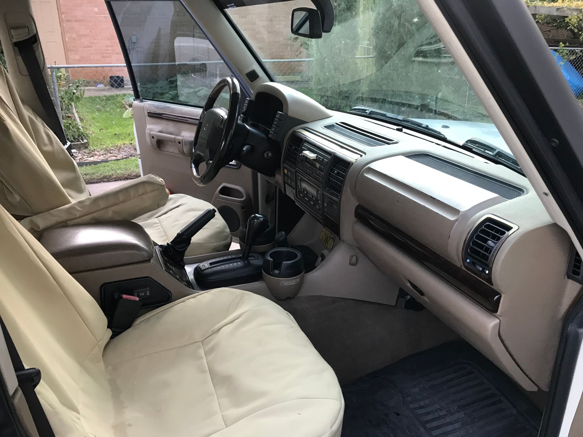 2002 Land Rover Discovery - Survivor 2002 Discovery SE II on frame restorations - Used - VIN SALTY12412A742781 - 241,174 Miles - 8 cyl - AWD - Automatic - SUV - White - Sugar Land, TX 77496, United States