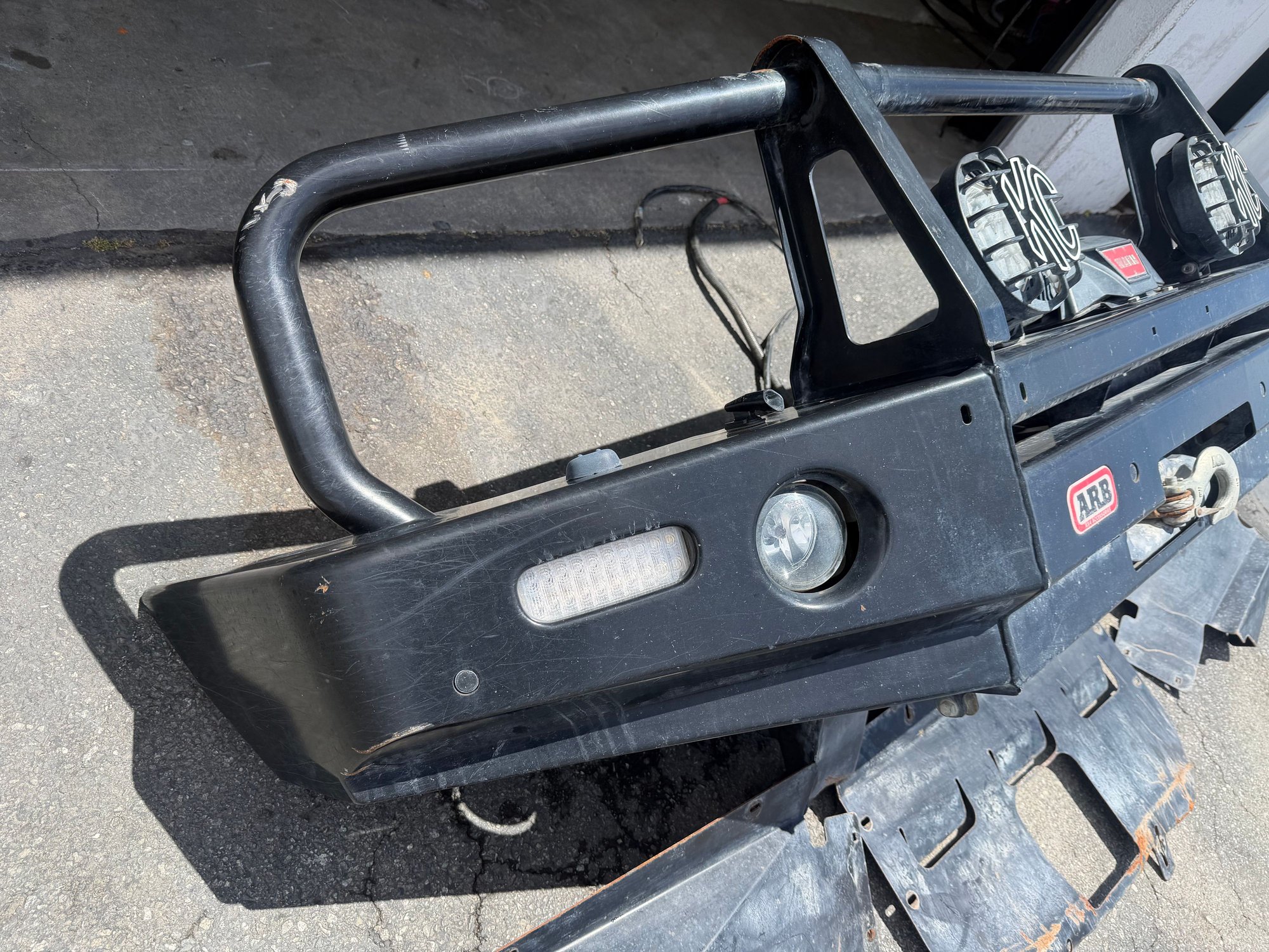 Accessories - ARB Land Rover LR3 LR4 winch bumper with Zeon 12s - Used - -1 to 2027  All Models - Huntington Beach, CA 92649, United States